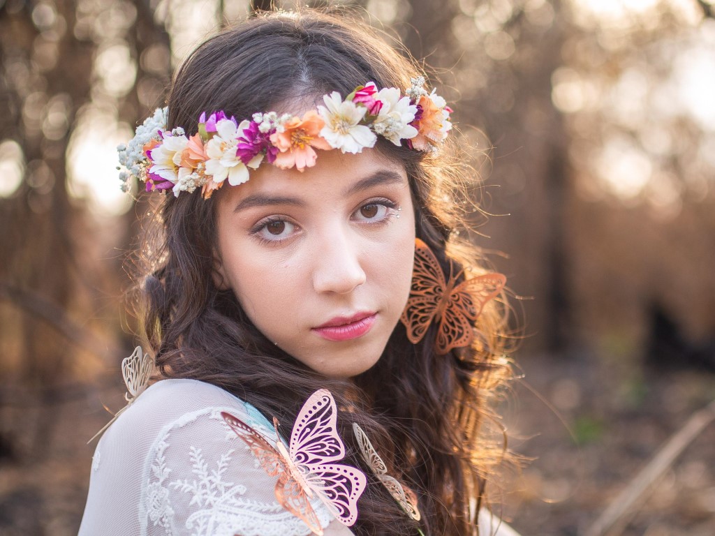 Amaya Rebecca presenta “Espejo”, una canción sobre identidad, fe y sanidad interior